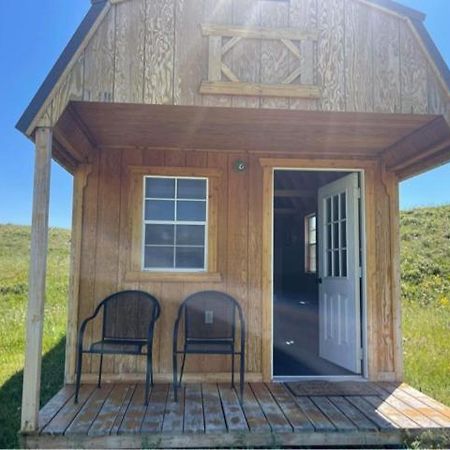 Montana Old West Cabins Guest House Babb Екстериор снимка