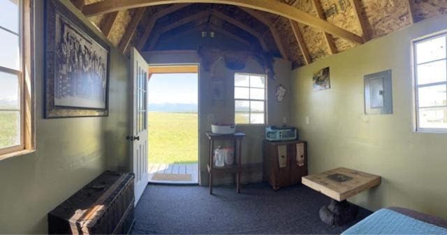 Montana Old West Cabins Guest House Babb Екстериор снимка