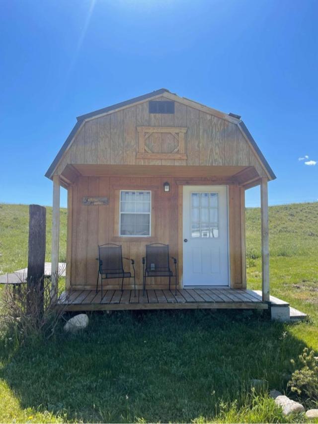 Montana Old West Cabins Guest House Babb Екстериор снимка