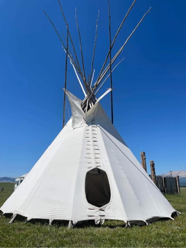 Montana Old West Cabins Guest House Babb Екстериор снимка