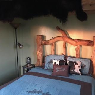 Montana Old West Cabins Guest House Babb Екстериор снимка